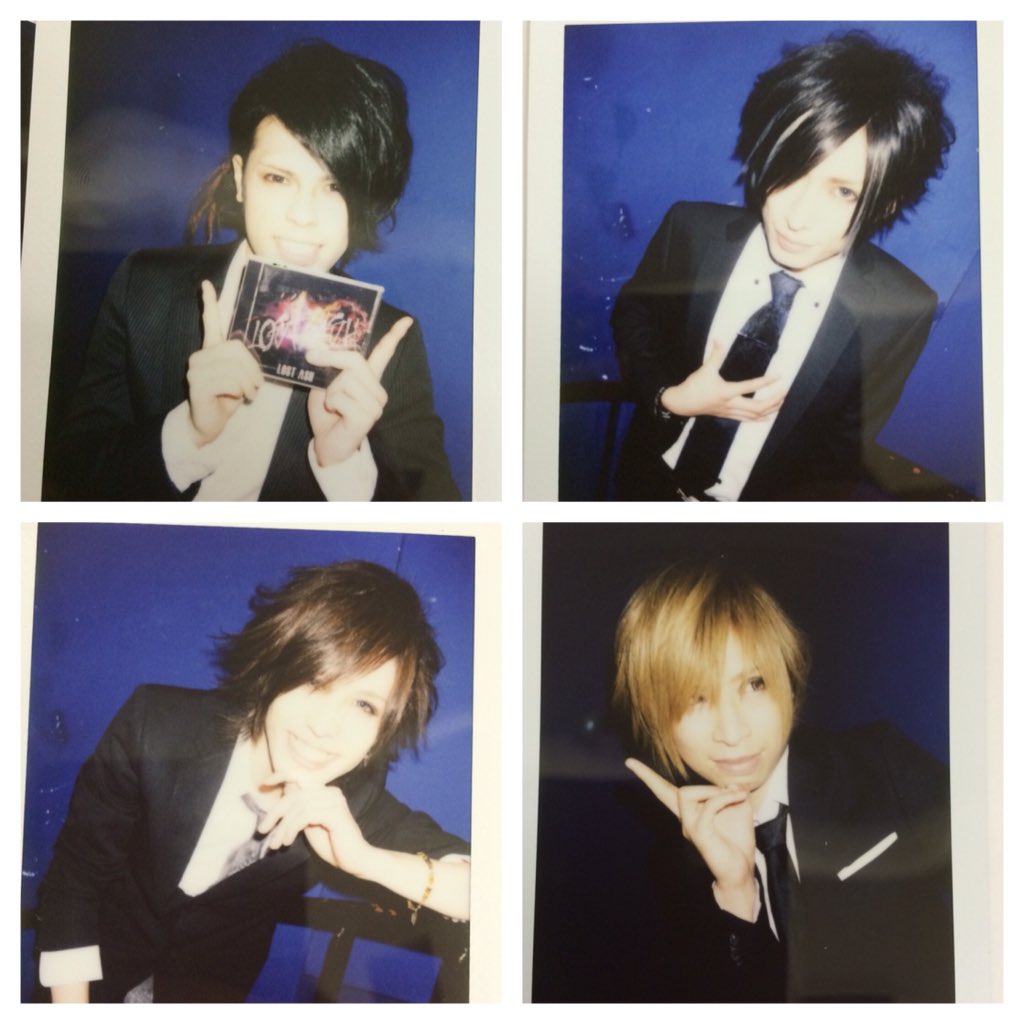 LOST_ASH's tweet photo. en-1.REALIZE
en-2.Avalanche
en-3.Bright
en-4.THE CHARMS
wen-1.Seize Your Mind
wen-2.THE ROAD 
wen-3.MY STORY https://t.co/qmg3K37jC1