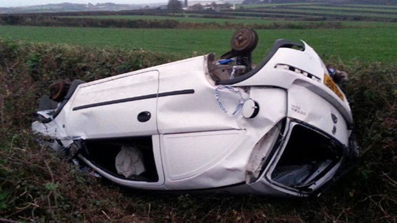 RT <a href="/TheQuirker/">Quirker</a>: People in Cornwall want to give World Heritage Status to this overturned van ow.ly/WefBv