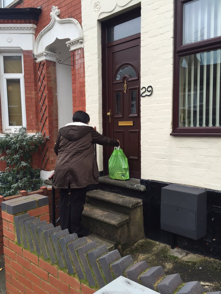 RDClark79's tweet photo. Co-op Stopsley #doorstepchallenge #DoorstepDrop #coop #SeasonsGreetings @CoOp_Stopsley @StopsleyNews https://t.co/cIwz2oRPjK