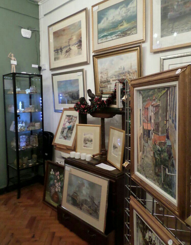 Tyne_FineArt's tweet photo. Give the gift of #art - we're open 5-7pm today @LinskillCentre #Tynemouth #NShields #northeasthour https://t.co/LLaBgLZp5Q