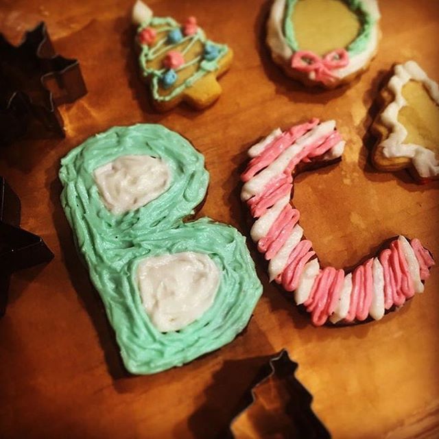 BostonCollege's tweet photo. Holiday baking, @BCAlumni style - via Amy Lipton and Nick Pricco #BC2013 https://t.co/kpUntCbJoY