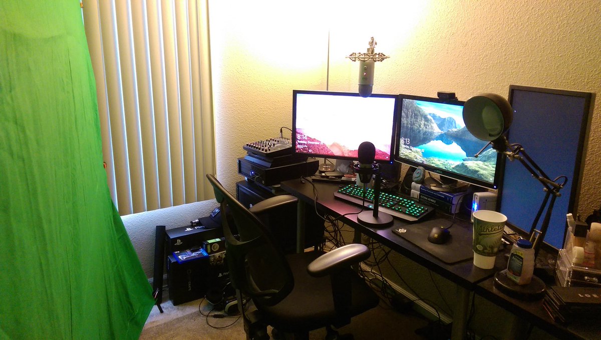 shiNjiTV's tweet photo. The stream setup #logistream https://t.co/TESFfJYZSZ