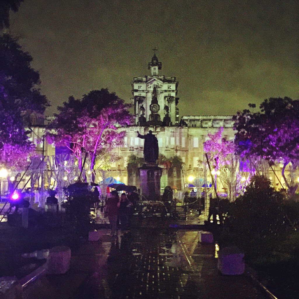dirrtypop's tweet image. Home! ❤️ #proudtobethomasian #ust #uste #paskuhan2015 ✨