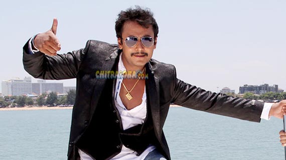chitraloka's tweet photo. Challenging Star @dasadarshan Says No to #MultiStarrers https://t.co/luQt2LgxX9 https://t.co/Ty8MTv0voa