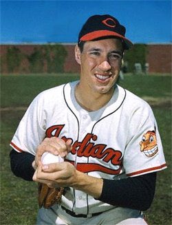 BaseballQuotes1's tweet image. Everyday is a new opportunity. You can build on yesterday&apos;s success or put its failures behind you. -Bob Feller