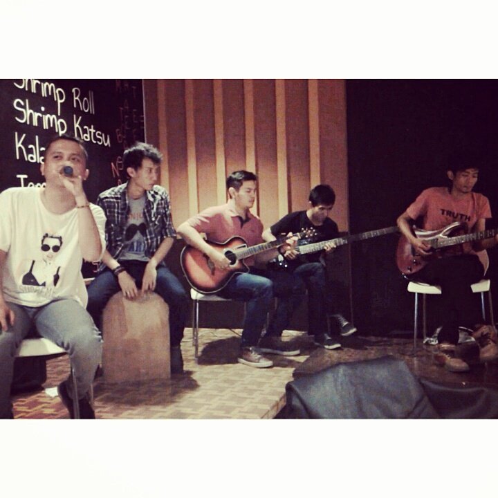 Dynamicband_'s tweet photo. Selamat malam... https://t.co/zUkf3LAowp