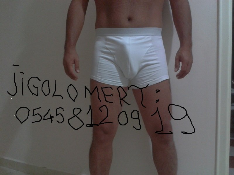 33mert45's tweet photo. KENDİNİ YALNIZ HİSSEDEN FARKLI DUYGULARI ÖZLEYEN VE TATMAK İSTEYEN NANİDE KADINLAR BEKLİYORUM SİZİ https://t.co/H0wD6pbmQD