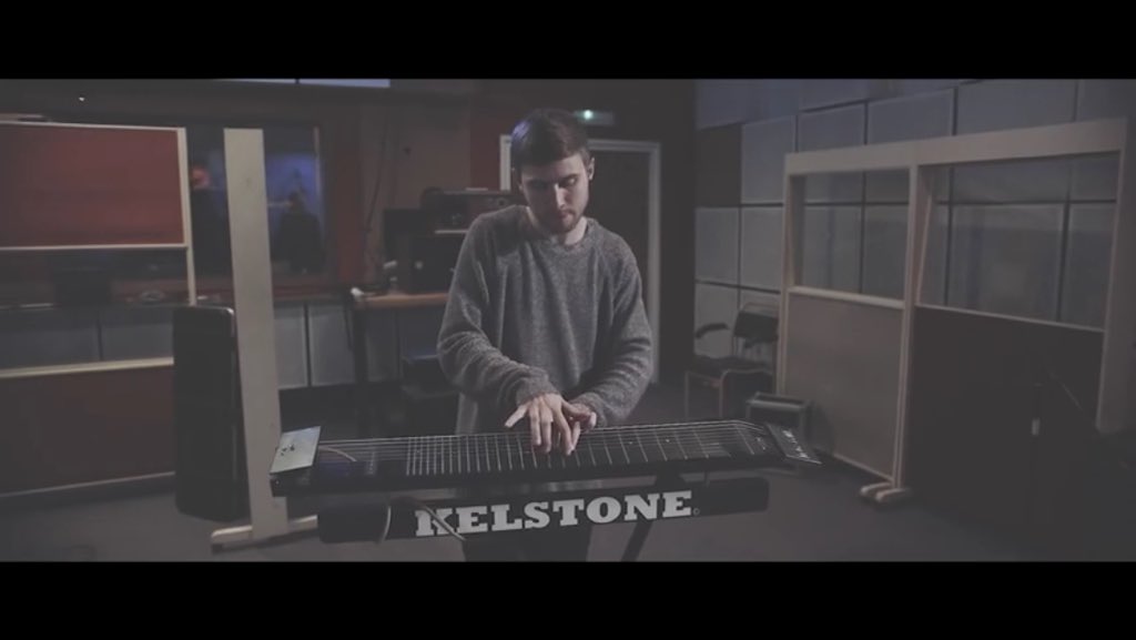 Luna Kiss tweet media