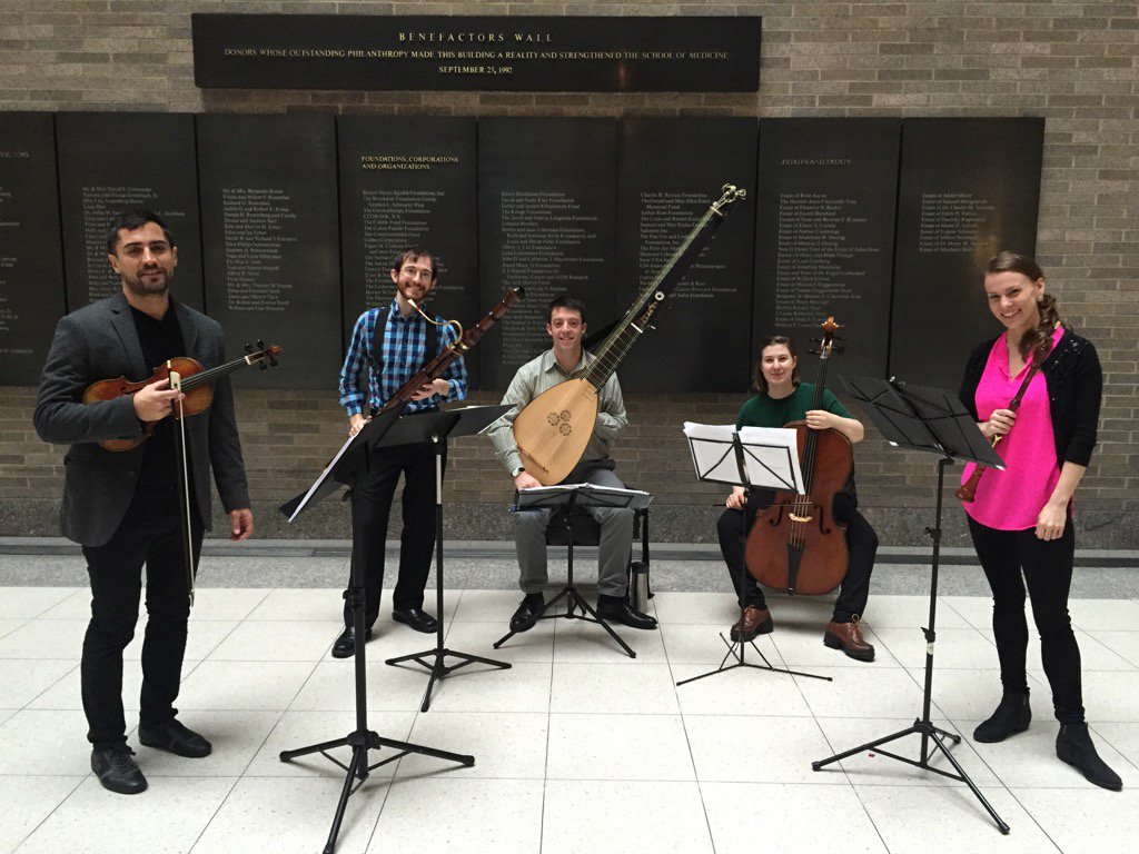 jonathanmarmor's tweet image. Baroque period instruments (including #theorbo!) Noon today at Mt Sinai @SinaiConcerts @MountSinaiNYC