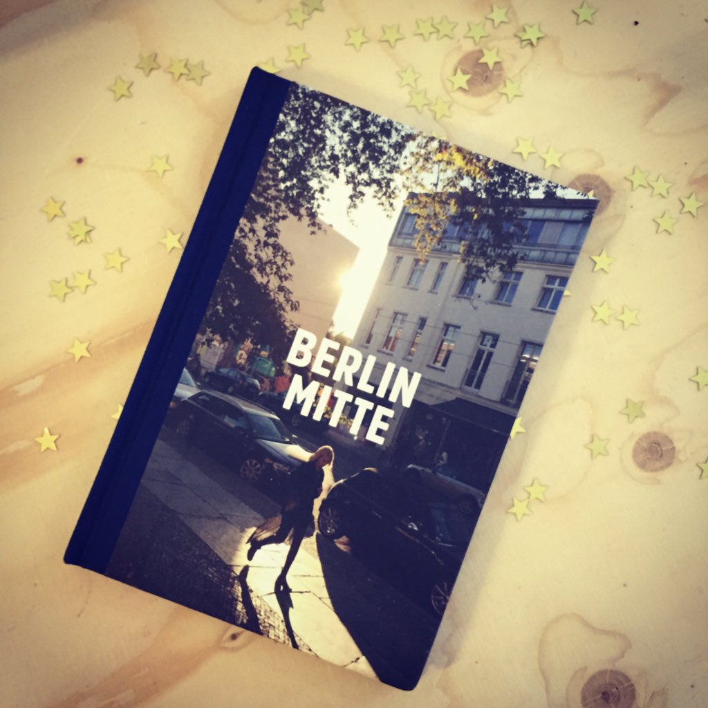 tekstenstijl's tweet photo. Dankjewel @momediaNL voor mooie xmas presentje! Fijne inspiratie voor volgende #citytrip:) #berlin #100procenttravel https://t.co/ZS8Cio01SD