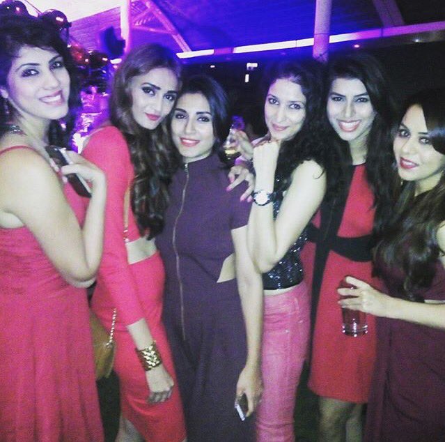 ShamitaSFanclub's tweet photo. #RimiSen 's Latest Instagram Update
Rimi With Her Girl Gang
Doesn't She Look Gorgeous
RT If U Love It
#TeamRimi https://t.co/l4du2m9FU3