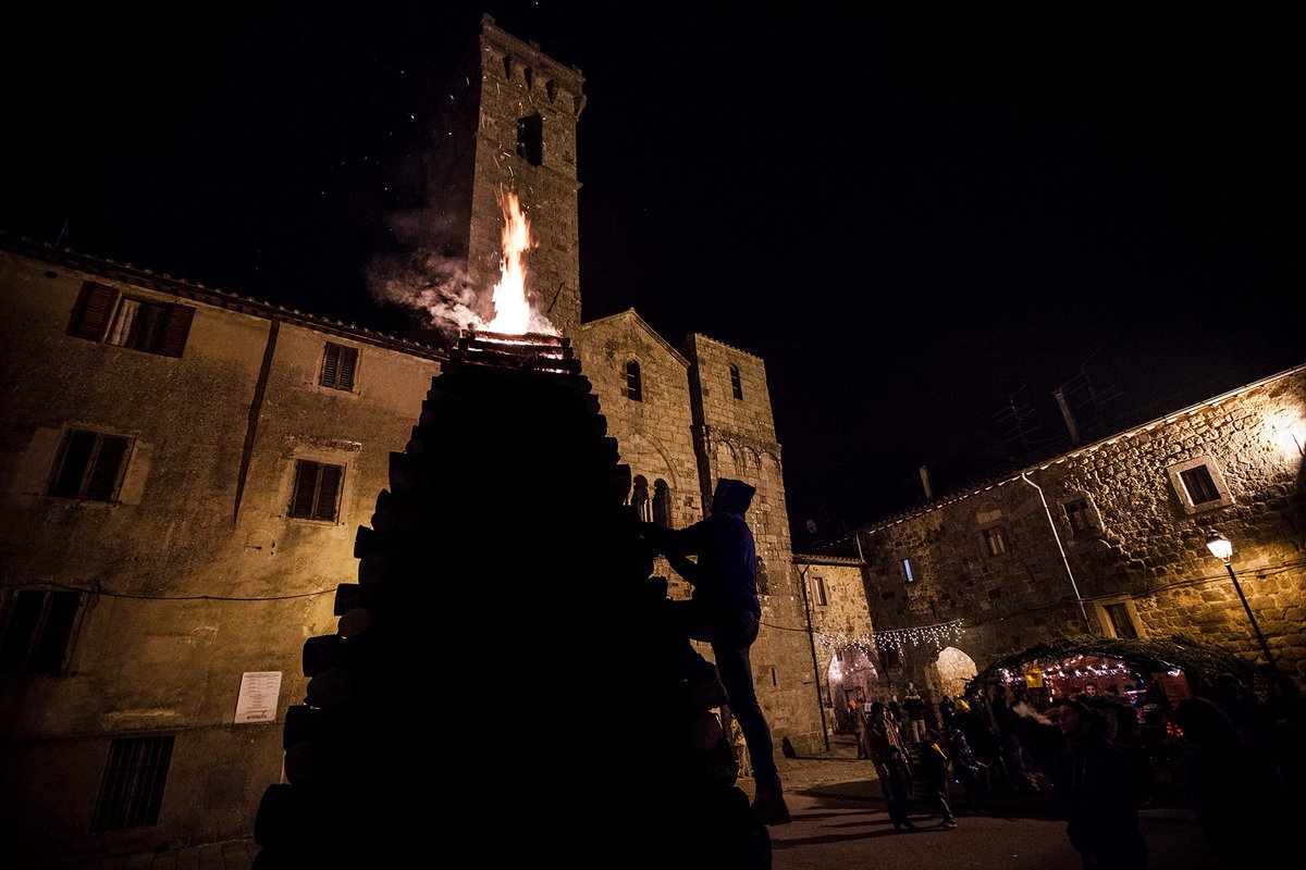 The Torchlight festival in Abbadia San Salvatore is a not-to-be-missed event on December 24: bit.ly/1jtDcWV