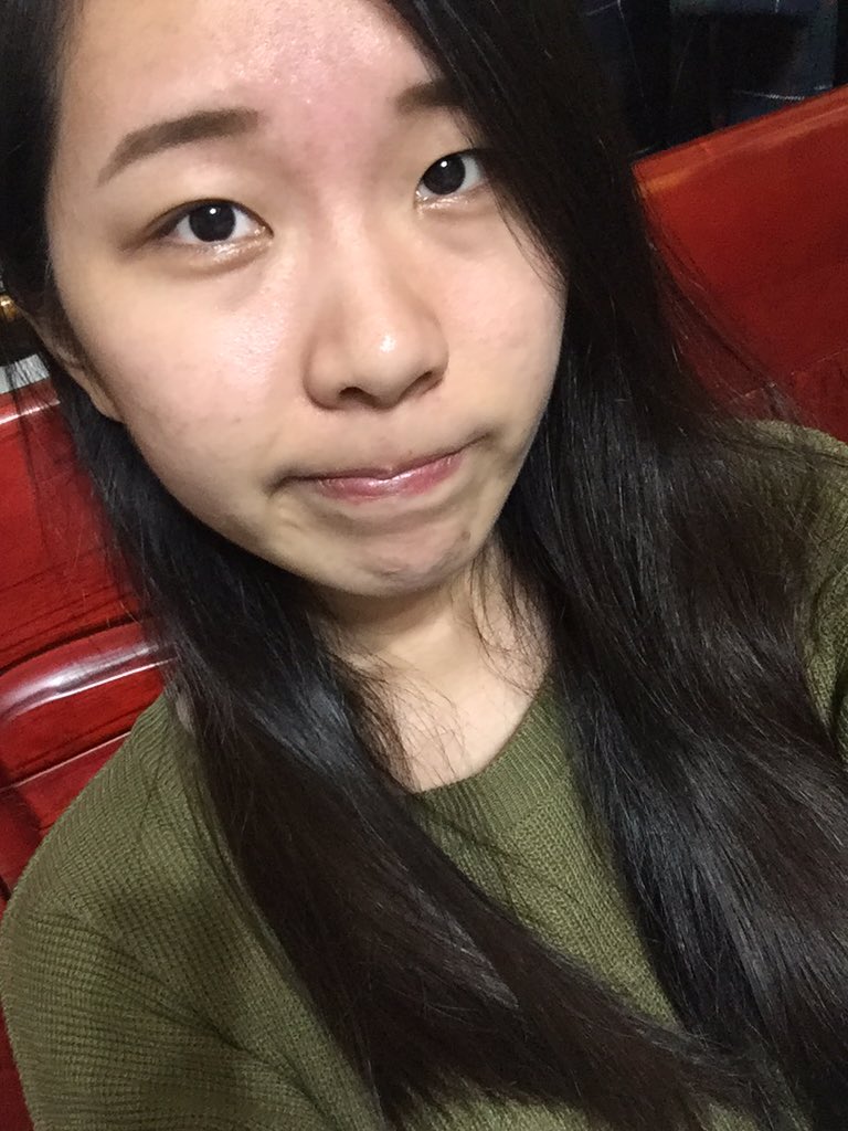 a051004's tweet photo. 沒心的人幹嘛假裝善良應付彼此
我不需要一點同情憐憫
滾回你的地盤過快樂人生
少偽裝不經意來到我的地區還打卡

說你多好這麼快就反咬我一口真是感謝萬分，花了六年看清一個人也算不晚，合好還是做朋友，姐不稀罕 https://t.co/fuBDgSpjzd