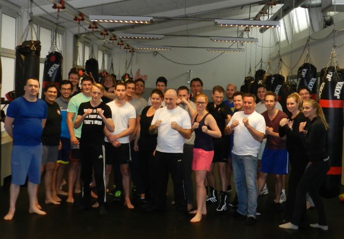 #Boksclinic onder de titel ‘Van boksen naar beter’ voor de medewerkers van SalesQ en DataQ uit #Haarlem. #goeddoel