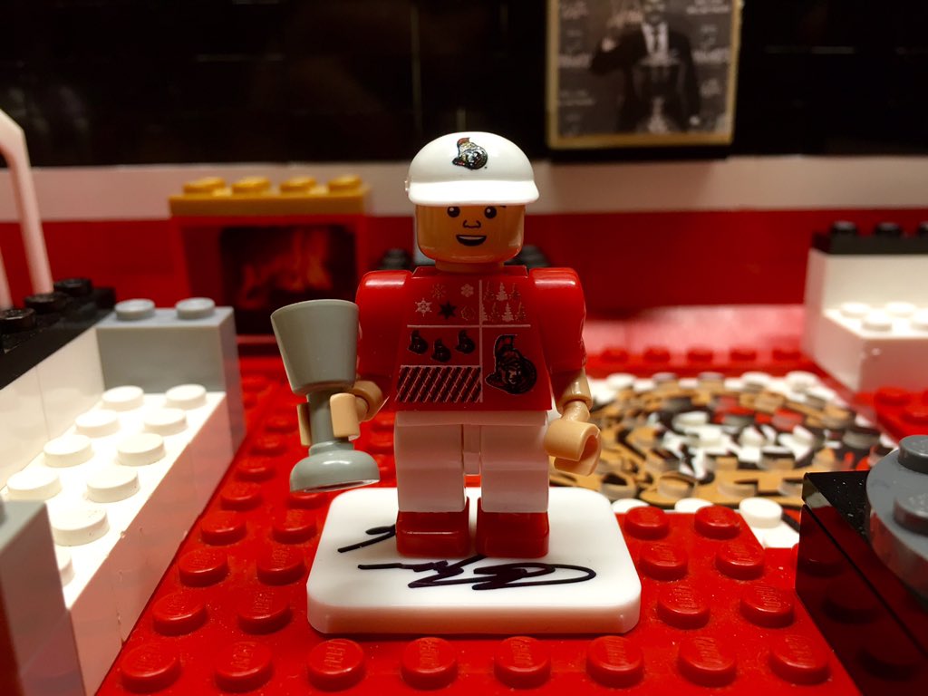 Senators's tweet photo. RETWEET for Stone.
LIKE for Bobby.

Random draw at 4 p.m. for these signed Oyo figs!

WATCH: https://t.co/vtZyQkBZ9l https://t.co/vpQ5X3cslP