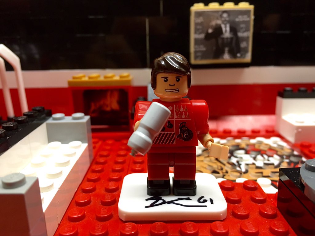 Senators's tweet photo. RETWEET for Stone.
LIKE for Bobby.

Random draw at 4 p.m. for these signed Oyo figs!

WATCH: https://t.co/vtZyQkBZ9l https://t.co/vpQ5X3cslP