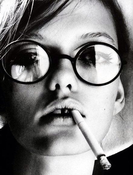 And happy birthday Vanessa Paradis.... 