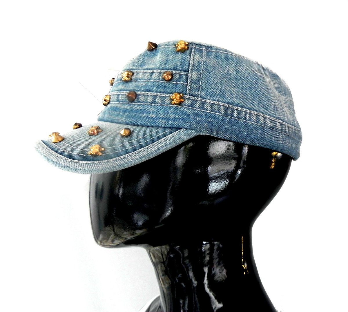 LujuriaModa's tweet photo. ♔Showroom Malabia♔
✮✮ Gorras &amp; Camisas Cancheras✮✮
Veniteee ☞ Malabia 1942 1° Piso - Palermo Soho
 #ShowroomMalabia https://t.co/AKmnbGaRVL