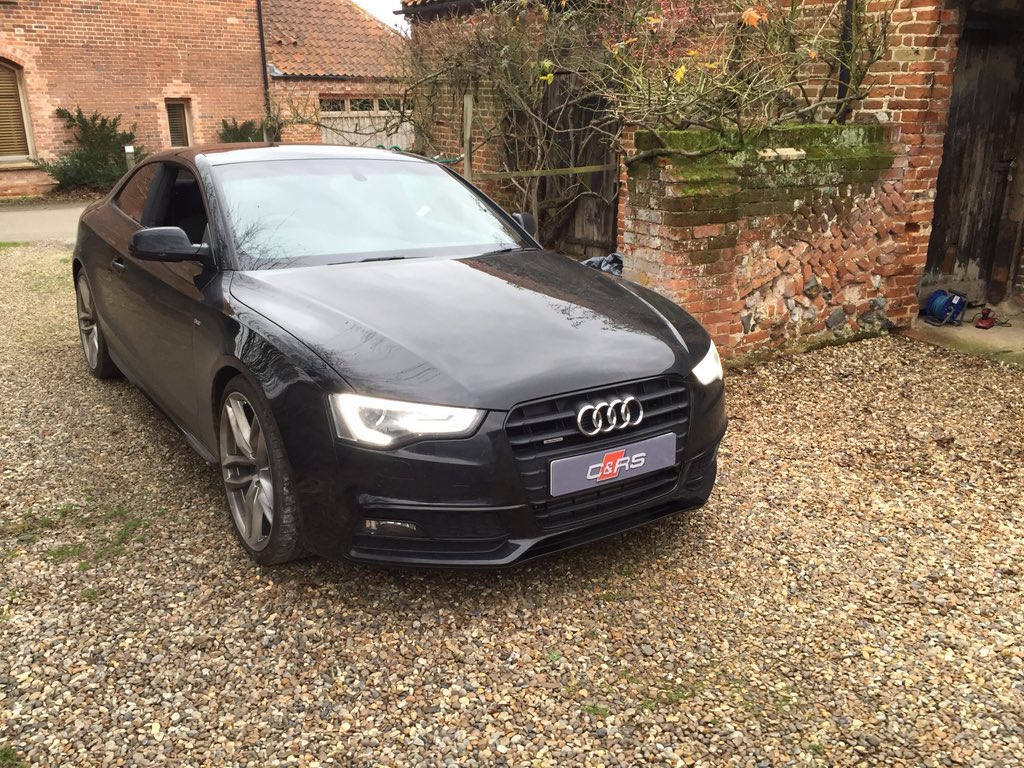 retrofitsol's tweet photo. New collaboration today with @StingerUK @Sam_DeHaan #stingervip install #Audi #A5 #Sline https://t.co/mrrNdb76o7