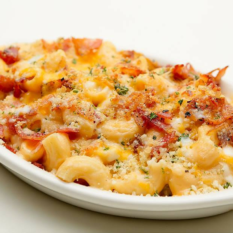 33Taps's tweet photo. You know, adding bacon is a way of telling your #MacAndCheese that you love it. #33TapsLA https://t.co/iXv4DyyAp3