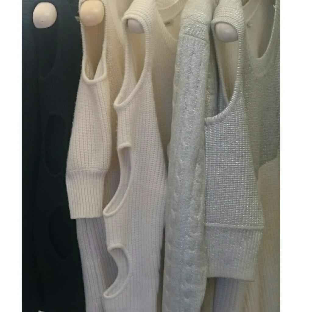 ABlushofRose's tweet photo. Some beautiful #knitlab pieces from the current #serac collection @ZoeJordanStudio #knit #design #Photograph #style https://t.co/6nDs8hIKbV