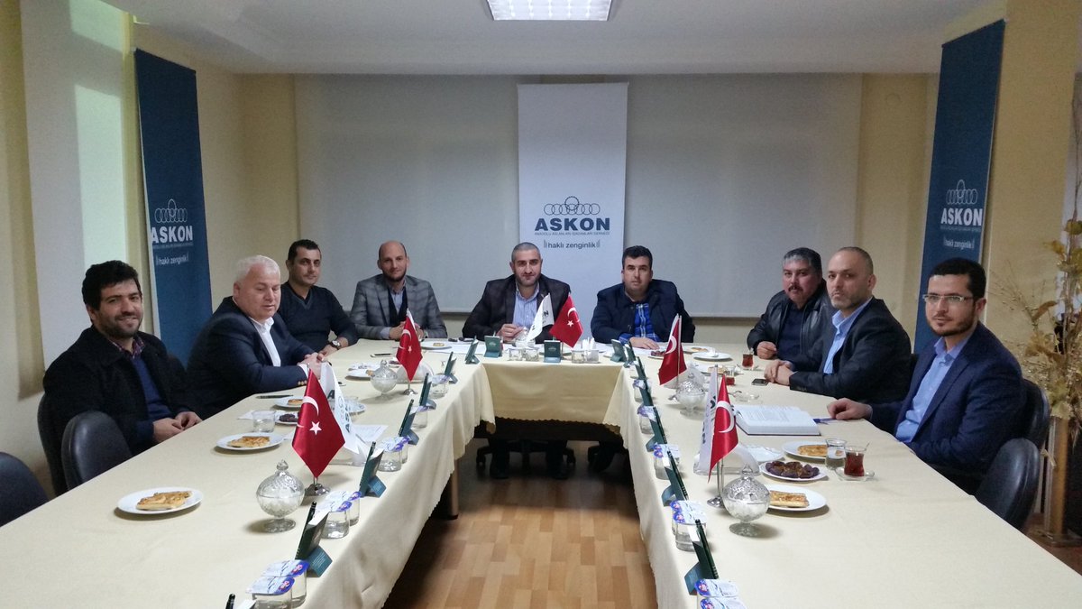 Yönetim Kurulu toplantımızda gündemdeki konuları değerlendiriyoruz. <a href="/recepcaliskan/">Recep ÇALIŞKAN</a> <a href="/imamhiradagi/">İmam Gazali HIRADAĞI</a> @ASKONorgtr