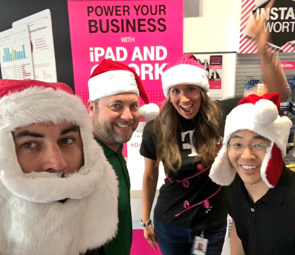 LizAbitante's tweet photo. @TMobileAtWork Tampa team #CandyCaneTrain https://t.co/elpH8hwAj8