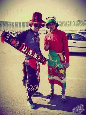Enami215's tweet photo. خاوة خاوة مبينتناش عداوة 😍😍😍 '' ديقلي كان نخسرو 😂😂😂'' 
#McaUsma https://t.co/PK0UDNg44c