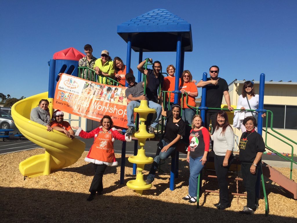 Chula Vista HD (@hd0658cv) on Twitter photo Giving back through our Preschool workshop at Mi Escueita! @CourtneyKorkow <a href="/HomeDepot/">The Home Depot</a> <a href="/PacSouth/">PACSOUTHAppsMatter</a> Giving back through our Preschool workshop at Mi Escueita! @CourtneyKorkow <a href="/HomeDepot/">The Home Depot</a> <a href="/PacSouth/">PACSOUTHAppsMatter</a>