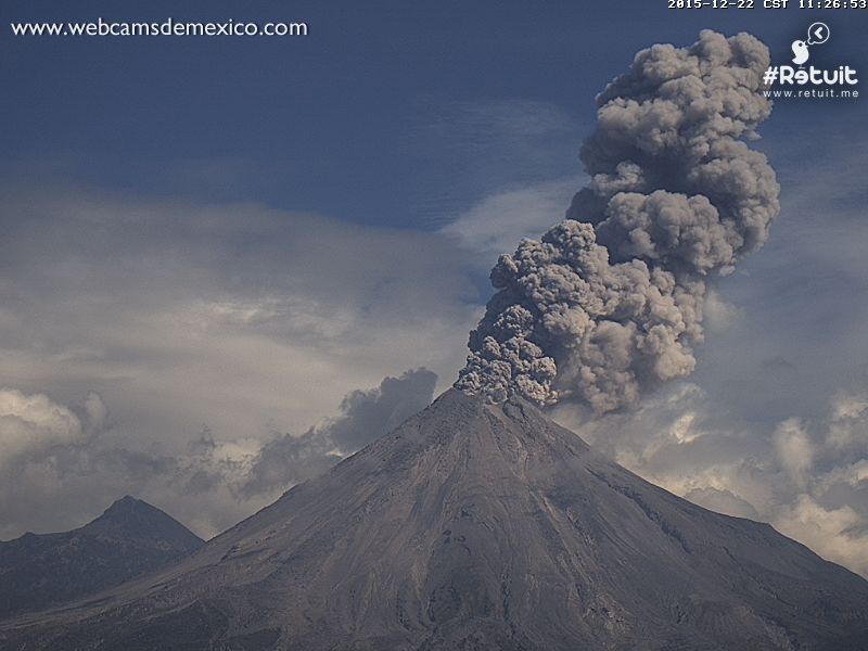 webcamsdemexico's tweet image. Explosión del Volcán de Colima en este momento. Vía @ReTuit_.
Webcam en vivo: webcamsdemexico.com/webcam-volcan-…