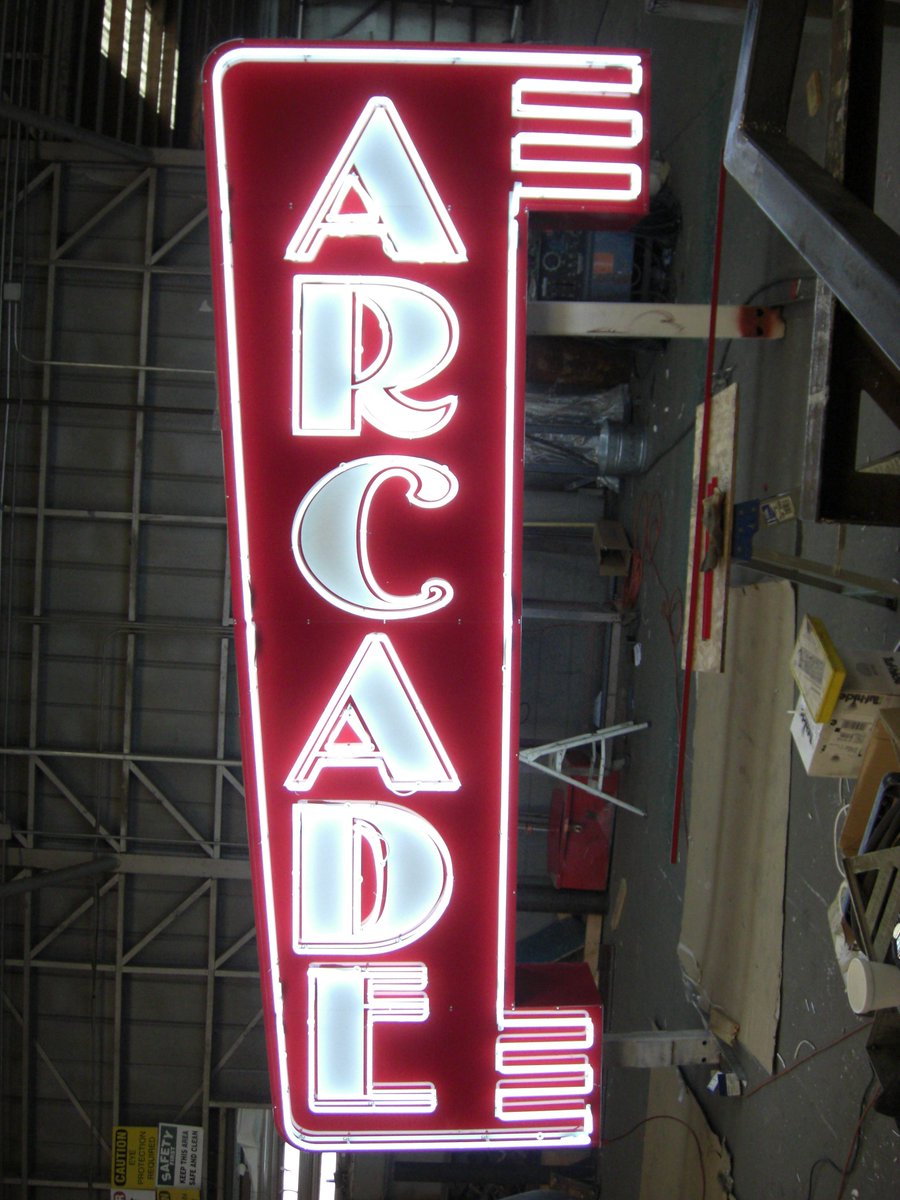 AgnewSigns's tweet photo. We can make a new sign look #Retro Visit the LA Delta Music Museum to see this in person! https://t.co/TKoqs8boxE