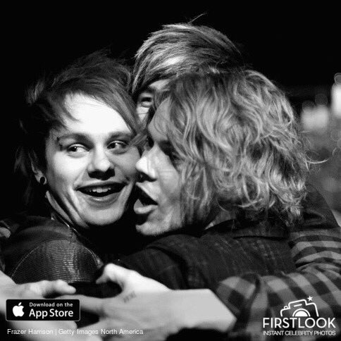 FirstLook5SOS's tweet image. There are some really kind &amp;amp; amazing people in #5sosfam. People that are hard to find IRL❤️ 
getfirstlook.com/card/W7si1R/ed…