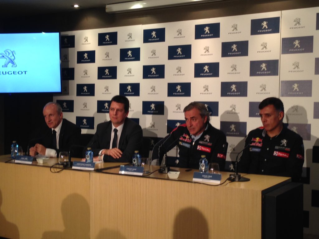 Álvaro TM tweet media