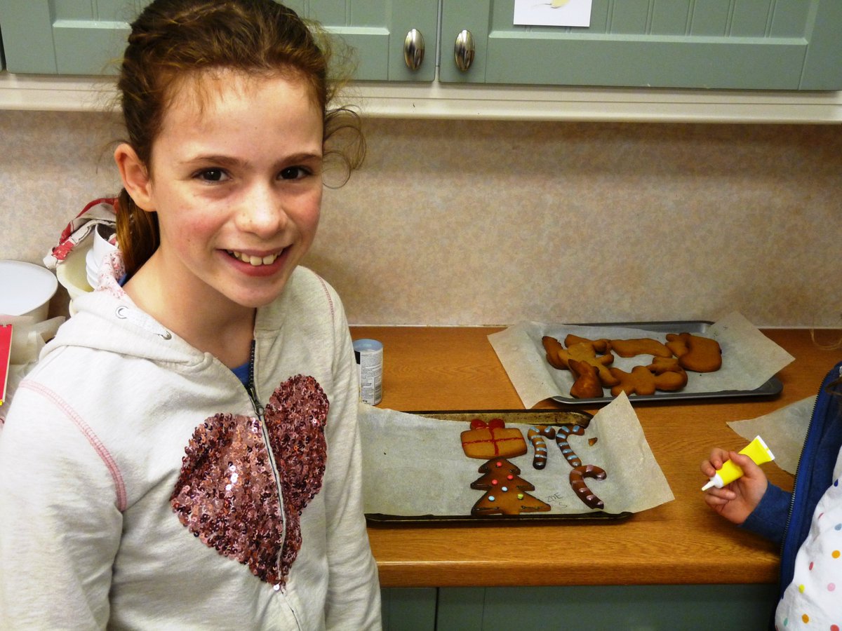 DownsendP's tweet photo. Christmas cooking...gingerbread! https://t.co/1npKqv94LL