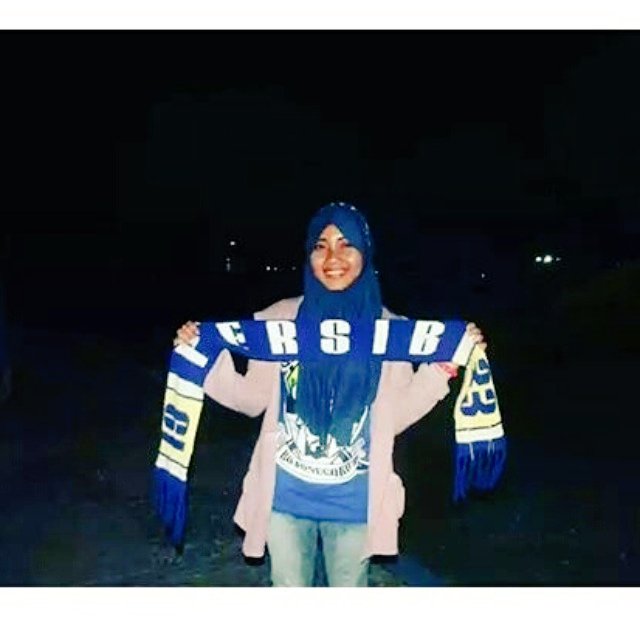 Lambang didadamu lebih aku hormati daripada nomor dipunggungmu Sib😊