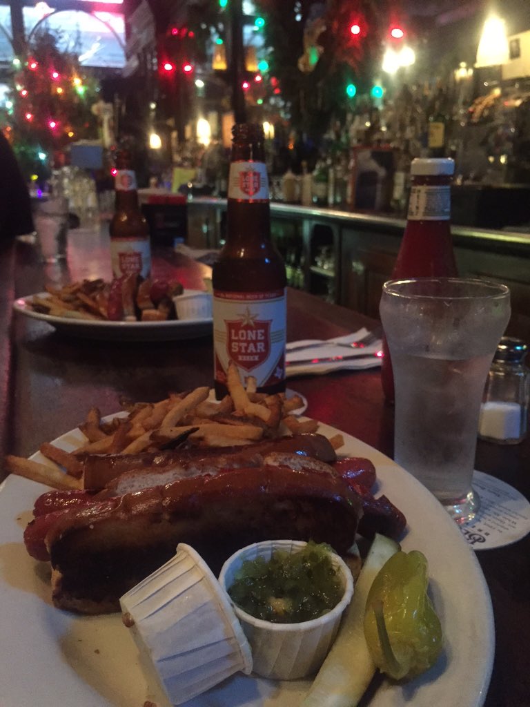 pdh3's tweet photo. Celebrating our last client meeting of the year &amp; start of holidaying with @robertlindgren #howwework #dobermannyc https://t.co/SJwFNloqO8