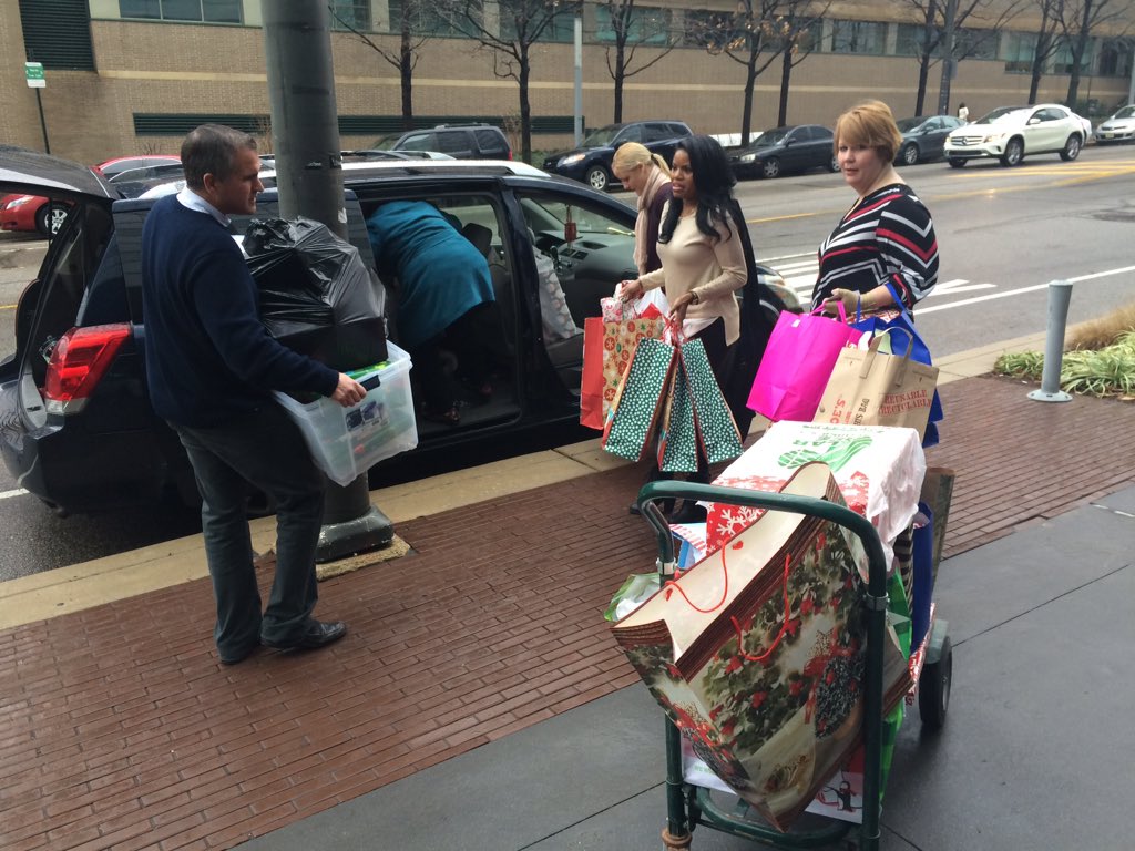 NRGhfarber's tweet photo. TY #AdoptaFamily for the great work you do. Employees of @nrgenergy Philly are so proud to support you. https://t.co/wbwX64jxA6