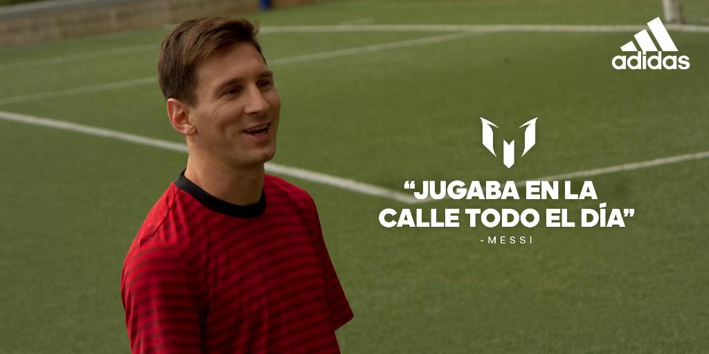 TeamMessi's tweet photo. Leo "Jugaba en la calle todo el día, me gustaba el fútbol desde chiquito" https://t.co/Ppx8FLqGlo #MarcaLaDiferencia https://t.co/m5VMxbVnHr