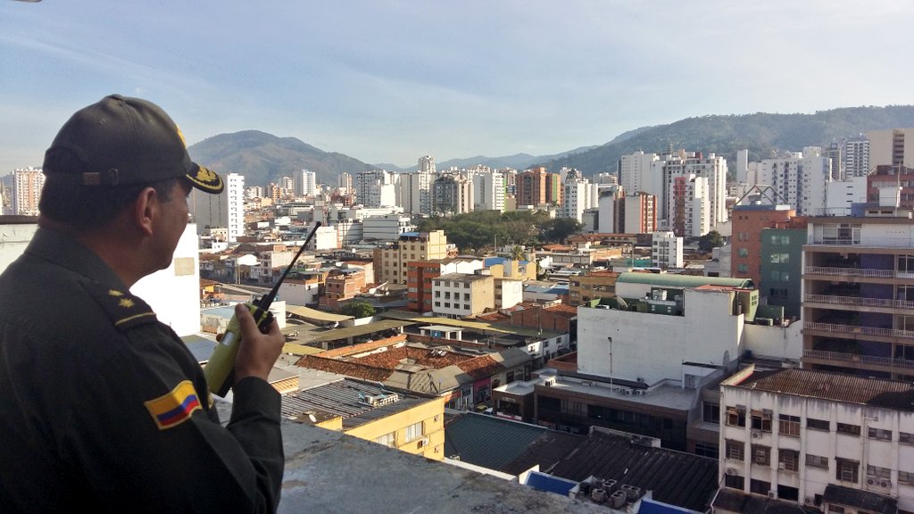 PoliciaBmanga's tweet photo. #FelizCumpleañosMiBucaramanga día y noche estamos prestos para seguir cuidandote. https://t.co/6SNStX1BK5