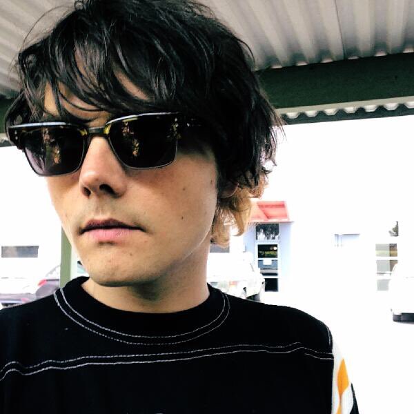 blindgerard's tweet image. //New account! Not new to rp. Descriptive, DMs. RT please?