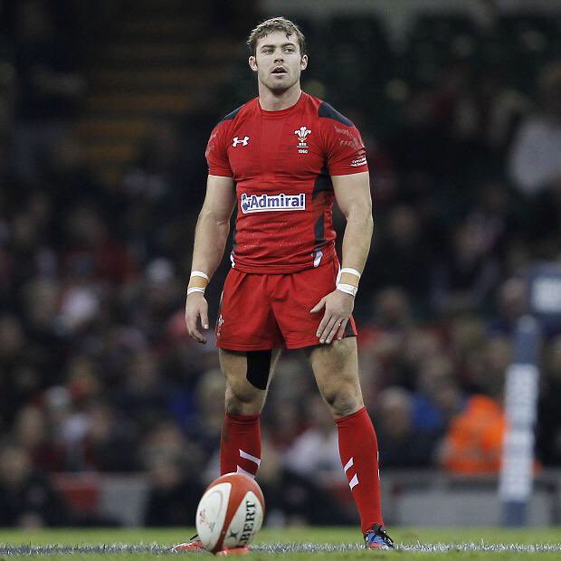 Happy Birthday to Wales & Toulon full-back Leigh Halfpenny. Have a great day and hope the recovery is going well. 