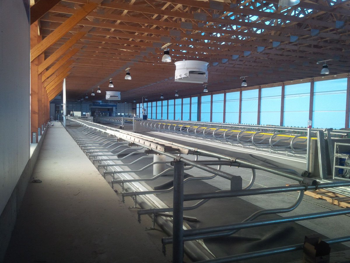 JDfarmers's tweet photo. Great new #VMS barn just about ready for #jerseys. 2 VMS, feed stations, Artex stalls, Northwest alley mat, gel mats https://t.co/69N9jex2z5