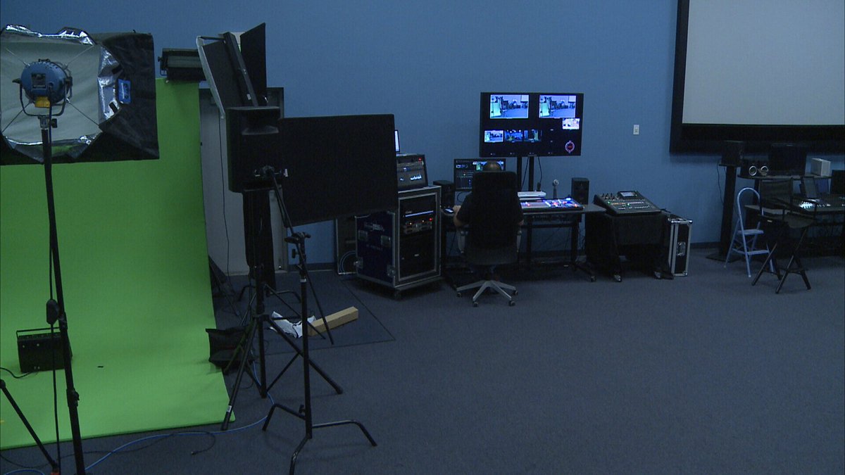 KCMDemo's tweet image. Just testing the #tricaster feature to live publish to Twitter! @Keycodemedia