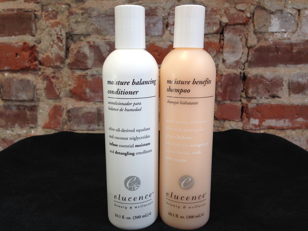 Elucence's tweet photo. GIVEAWAY: Retweet for a chance to be 1 of 10 to receive a full size Moisture Shampoo &amp; Conditioner! #deccurlboxchat https://t.co/85L8qw0Tvk