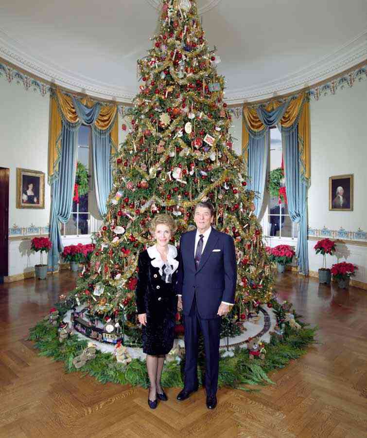 FFL_of_America's tweet photo. #ChristmasGoals https://t.co/qRTnbGLAjk
