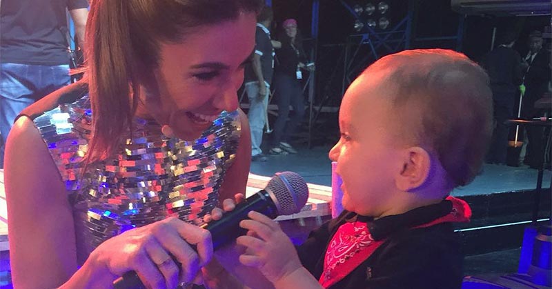 SBTemRevista's tweet photo. Em entrevista, @PatiAbravanel fala do lado mãe e revela que quer ter mais um filho https://t.co/5jwDYiP52O https://t.co/Mc29lUmXRf