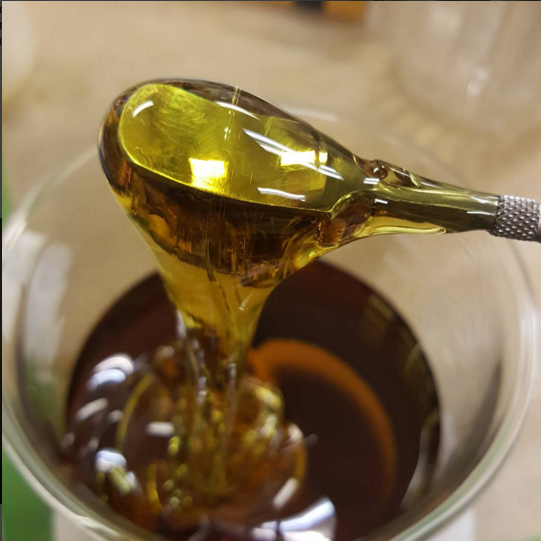 HealinAlchemist's tweet photo. Spoonful of honey
#teamalchemist #thehealingalchemist #dabs #globs #cannabiscommunity #purityclear #vapenclear https://t.co/QaGdHtrDgE