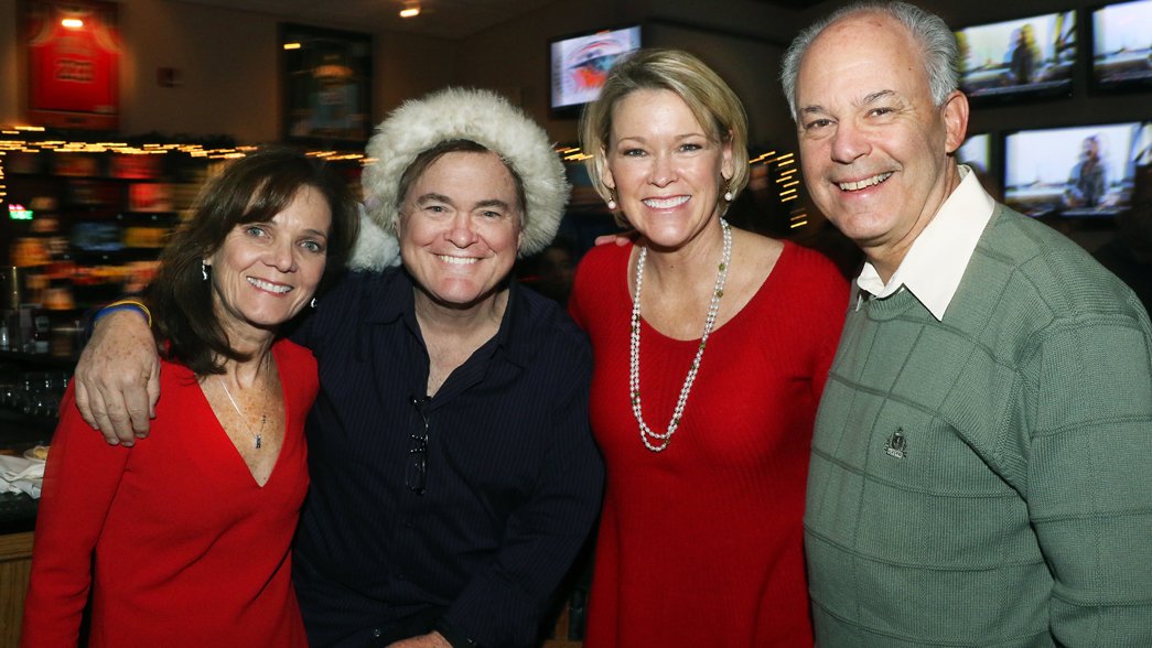 BillBrettBoston's tweet photo. A third batch of my photos from the 9th annual #JeffCoombs Foundation event to help #militaryfamilies https://t.co/sG8pd4qiGc
