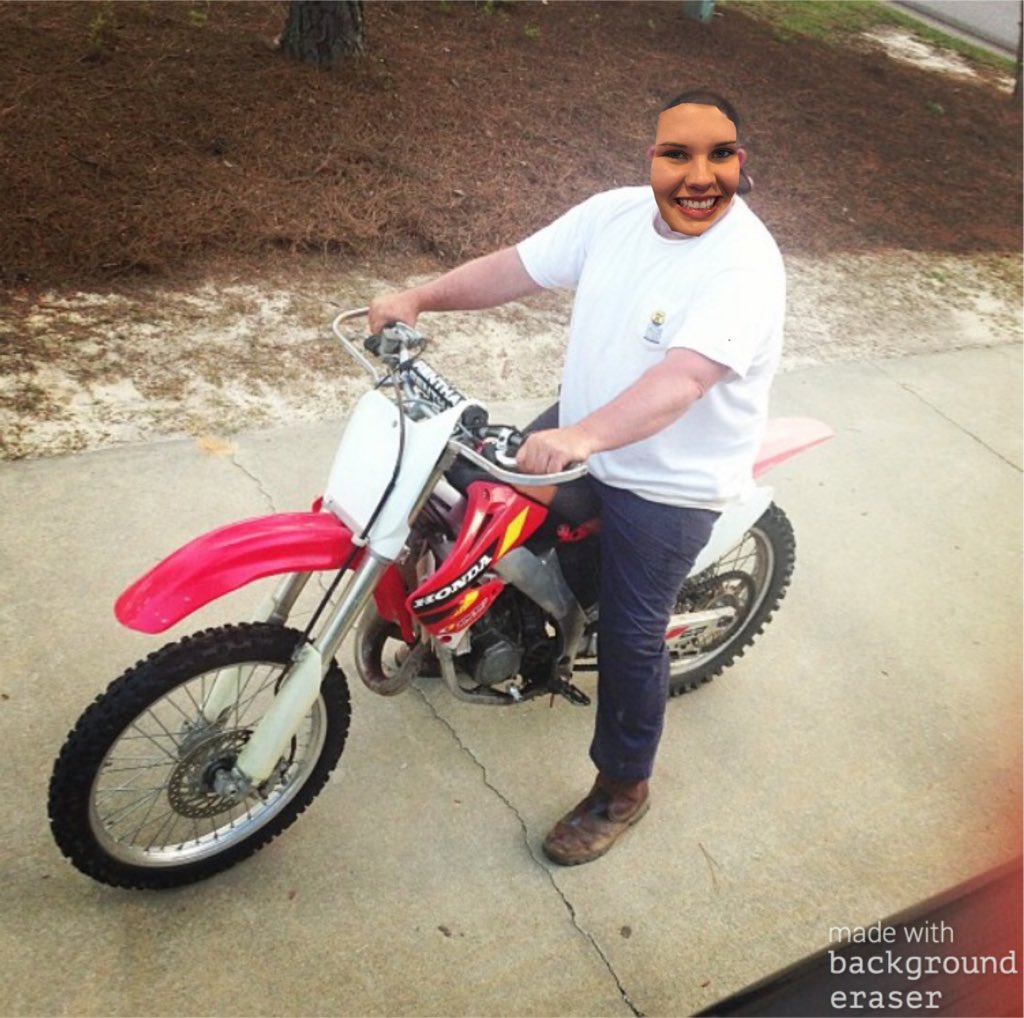 therealbribri11's tweet photo. This is the way I live, lil bri still pushin big wheels. #wellrounded https://t.co/GdgiW9Z5tL