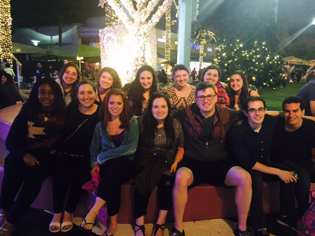 Street performing, gigs, and the beach in the winter!? Kol Echad is loving tour in Miami!